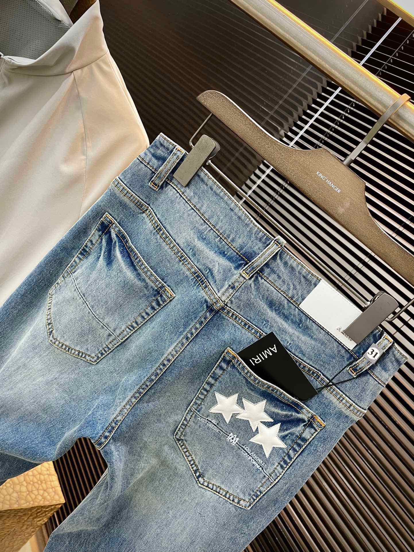 Amiri Summer 2025 Jeans: Italian High-Class Cowboy Fabric, Stylish and Comfortable Design - 图片 8