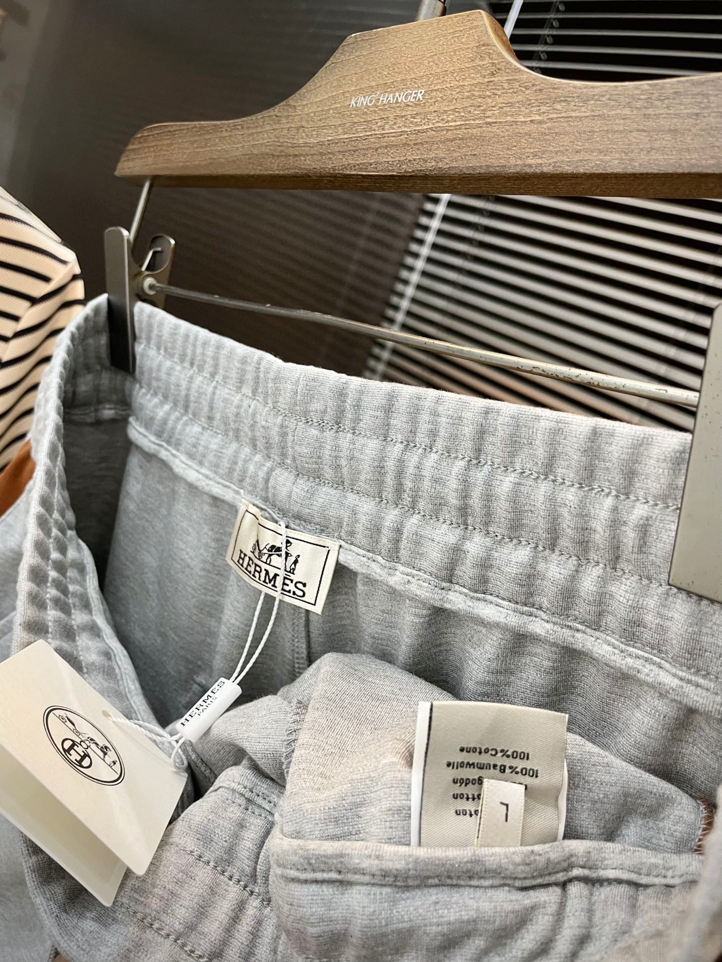 Hermes Spring 2025 Leisure Shorts: High-End Comfort and Style in Cotton Fabric - 图片 7