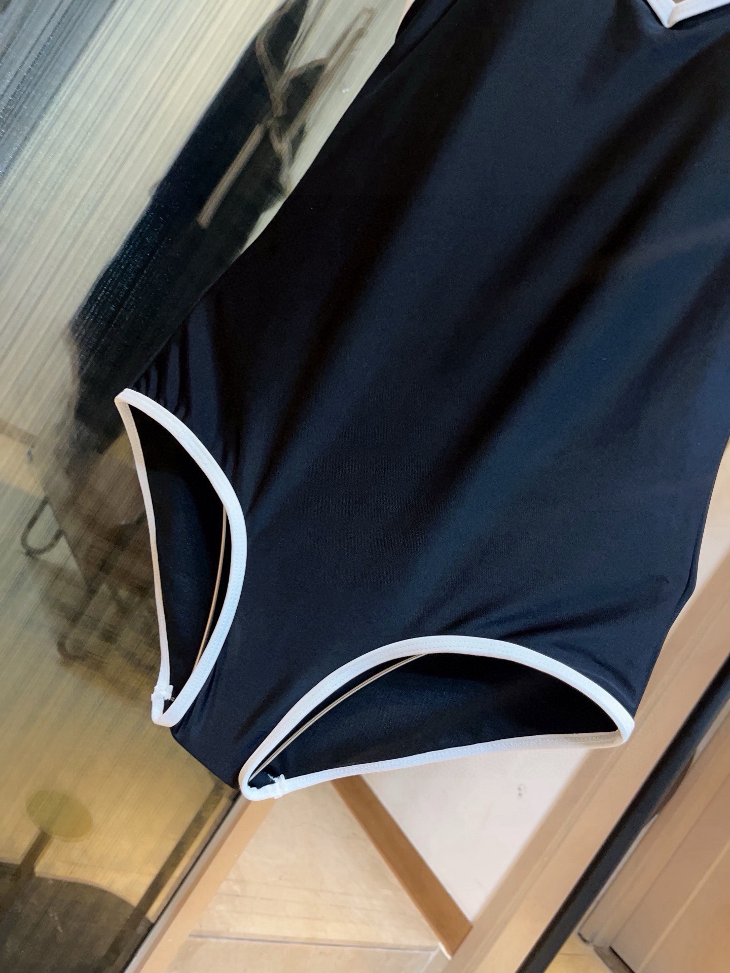  🆕
Chanel 香奈儿连体泳衣 😍🥰适合多种场景的游泳衣🏊‍♀️海边 游泳池 温泉 水上乐园 漂流都