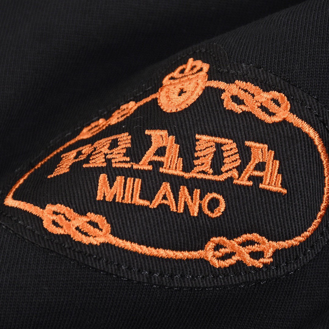 普拉达/Prada 夏季新款 金色徽标刺绣圆领短袖T恤