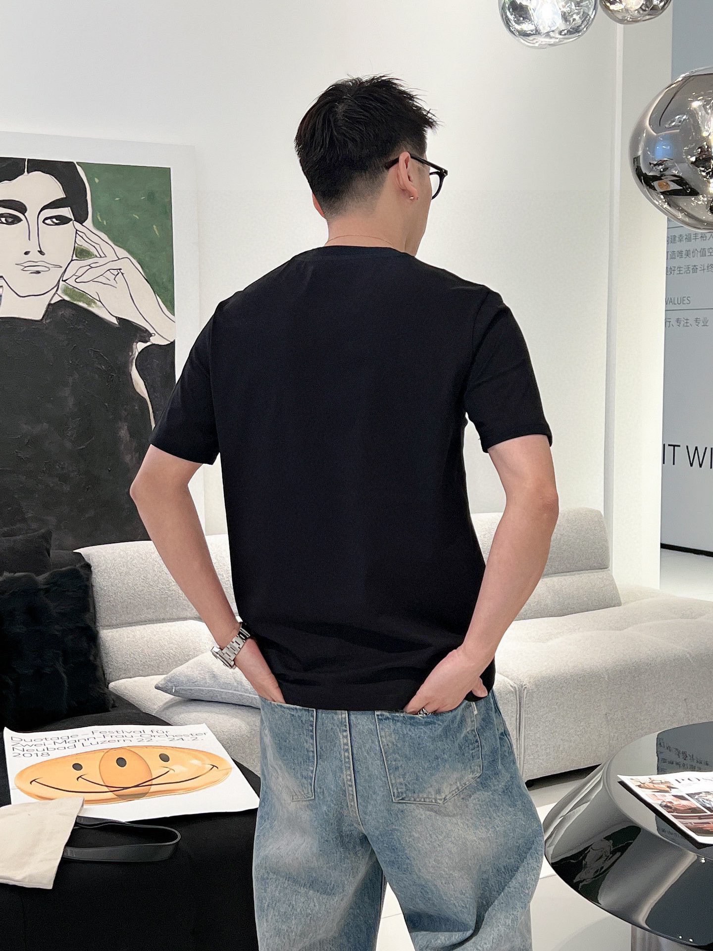Fendi 品牌【FENDI 粉底】(胖子福音) 男士休闲短袖T恤 2025春夏新品