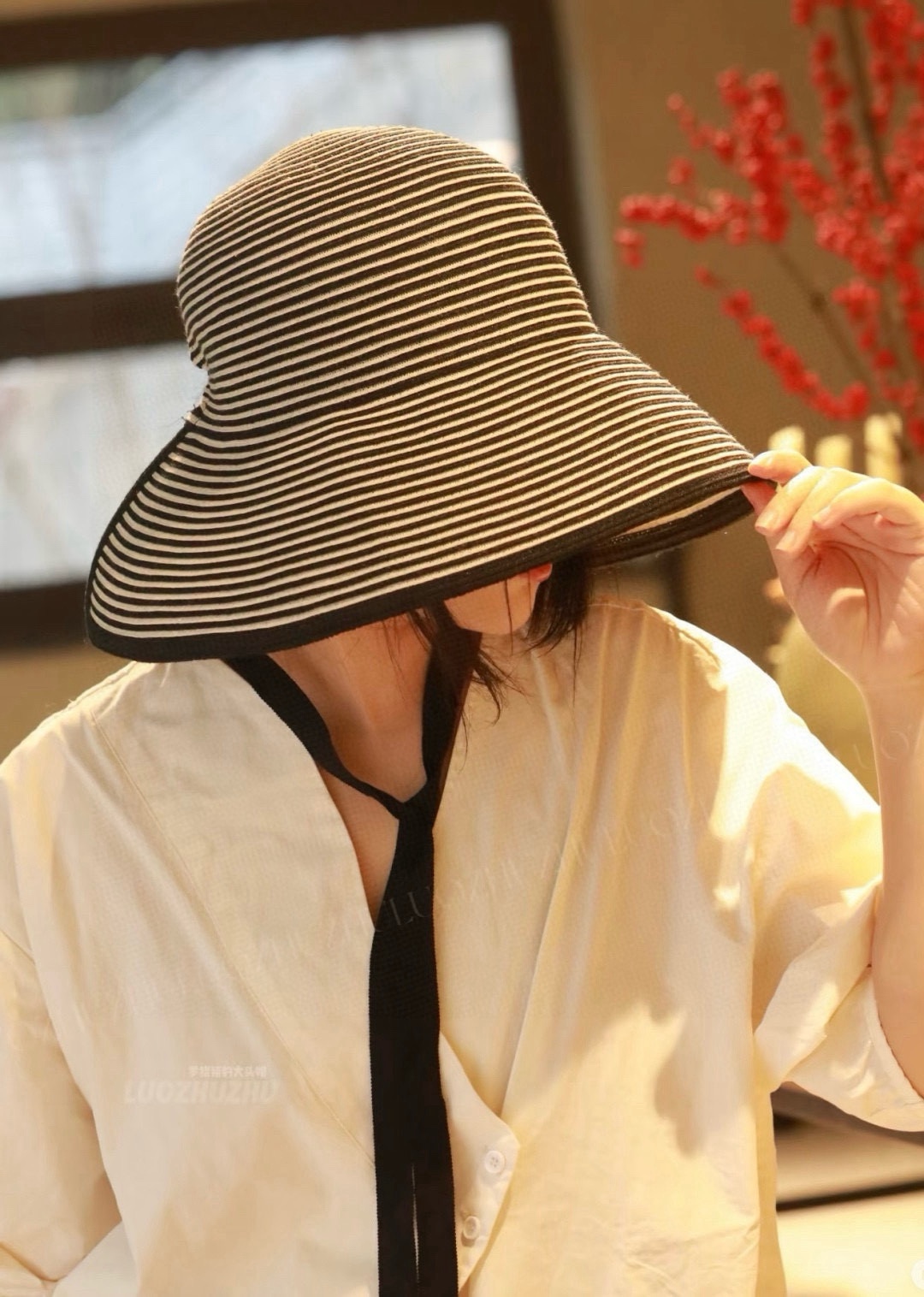 NO:354624,Chanel Chanel new striped sun hat, basin hat, foldable straw hat, head circumference 57cm hat, straw hat, fisherman hat, baseball hat, hat, chanel, chanel, espadrilles, hatsChanel香奈儿新款条纹遮阳帽,盆帽,可折叠草帽,头围57cm帽子草帽渔夫帽棒球帽,帽子,chanel,chanel,espadrilles,hats,hat