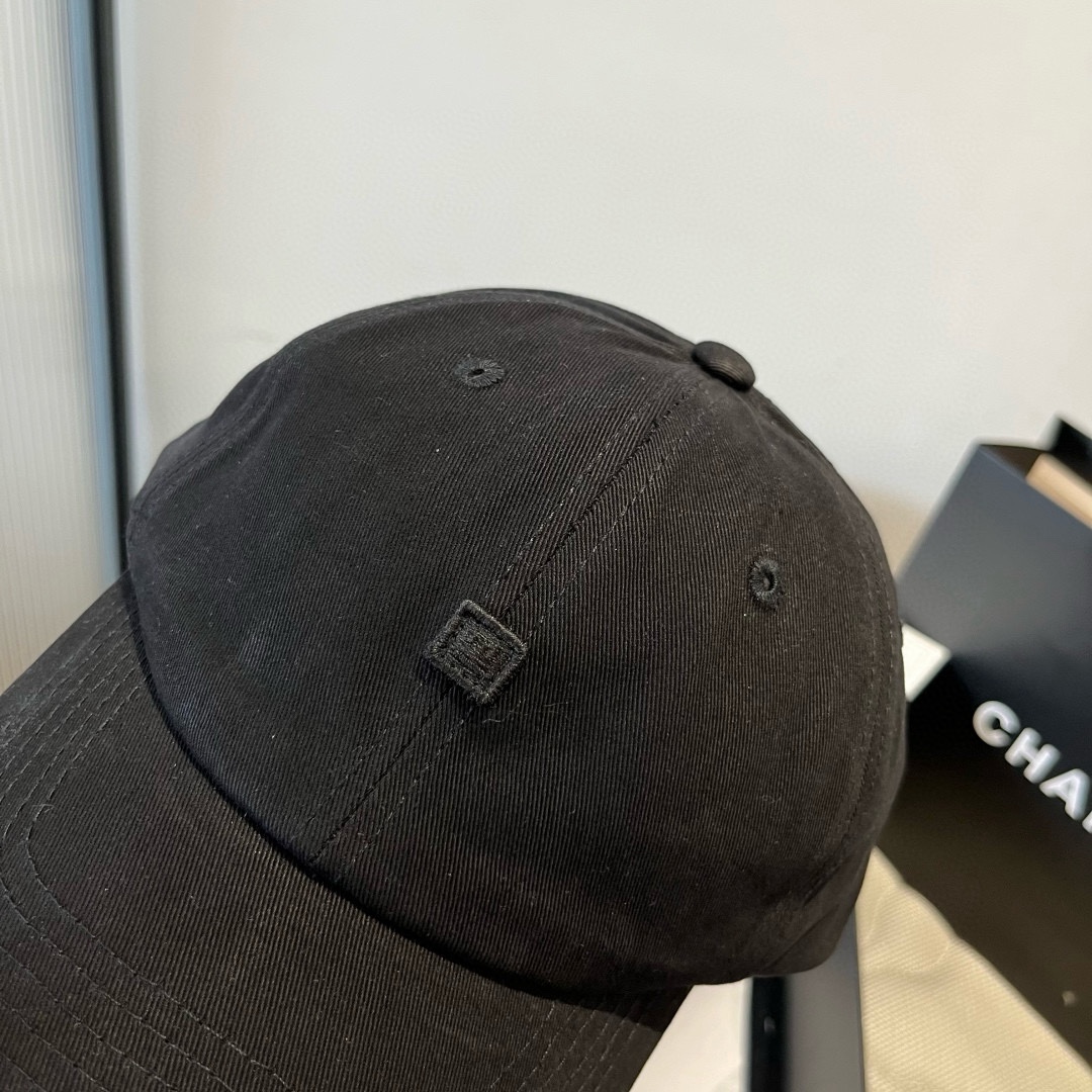 🆕

Acne Studios 笑脸棒球帽 男女同款 ！！
