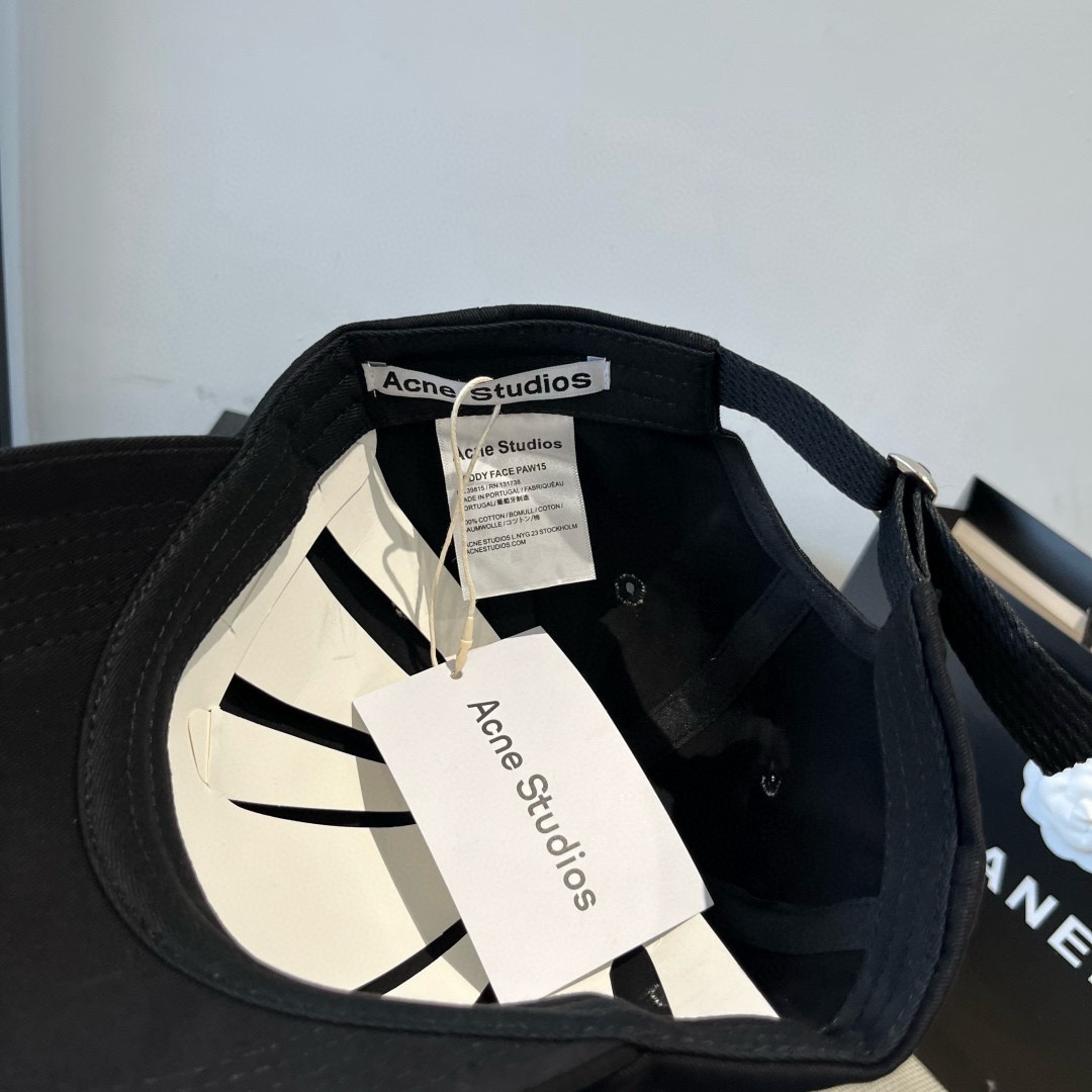 🆕

Acne Studios 笑脸棒球帽 男女同款 ！！
