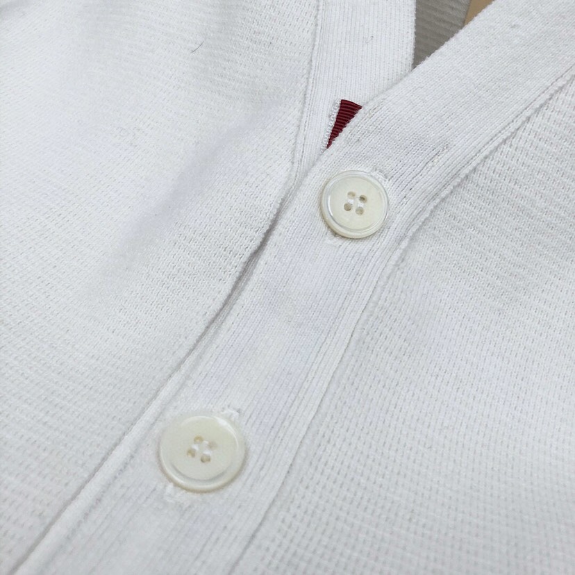 🔥 THOM BROWNE 汤姆布朗 TB马卡龙四杠棉纱开衫  情侣款开衫\n码数：1-4  颜色：浅蓝