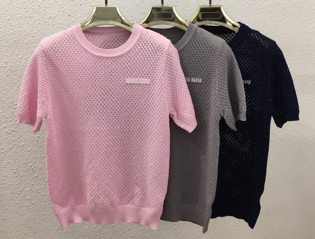 NO:440989,110250188 Miujia hollow knitted short-sleeved top SML pink, gray, royal blue, T-shirt, alexander wang19860909110250188 谬家镂空针织短袖上衣 SML 粉色、灰色、宝蓝色,,T-shirt,alexander wang,Women's clothing