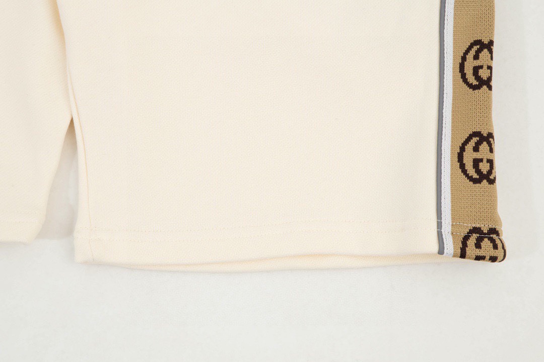 古驰/Gucci 夏季新款 侧边字母织带反光条休闲短裤 黑色/杏色