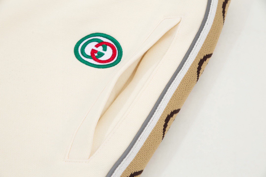 古驰/Gucci 夏季新款 侧边字母织带反光条休闲短裤 黑色/杏色