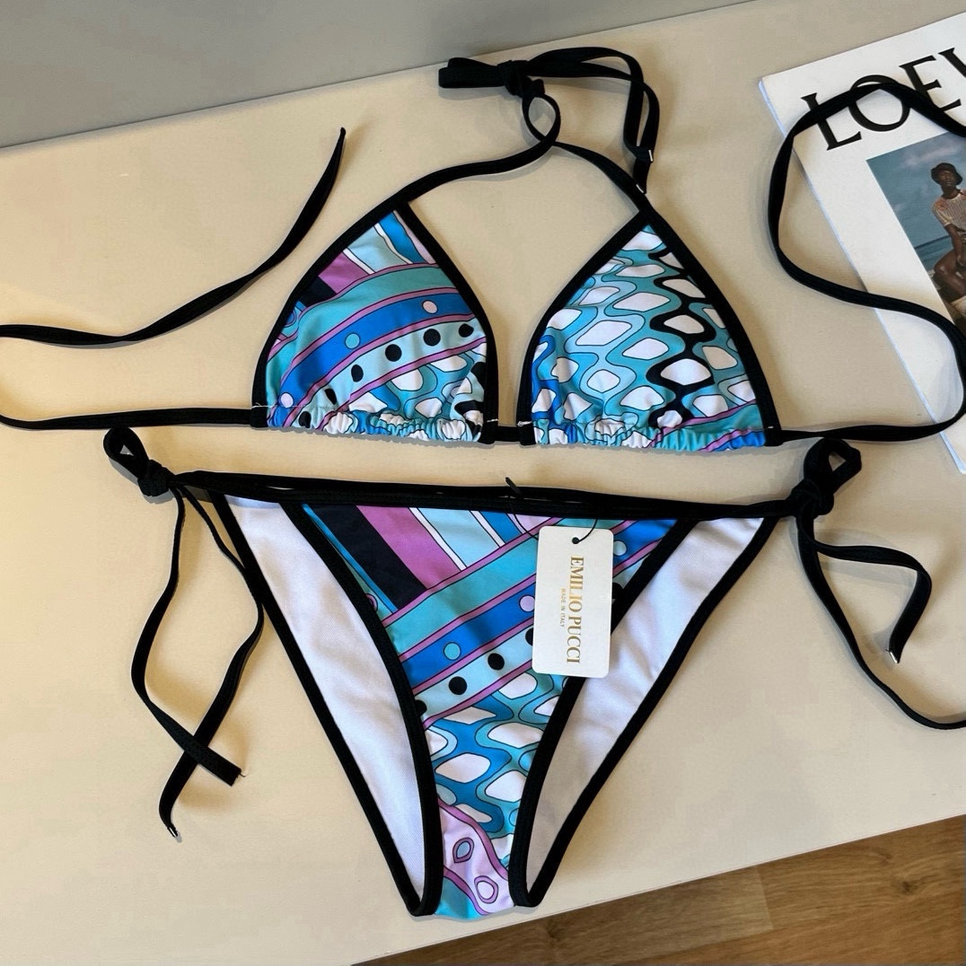 。
Puccl
专柜新款分体比基尼 😍🥰适合多种场景的游泳衣🏊‍♀️海边 游泳池 温泉 水上乐园 漂流都