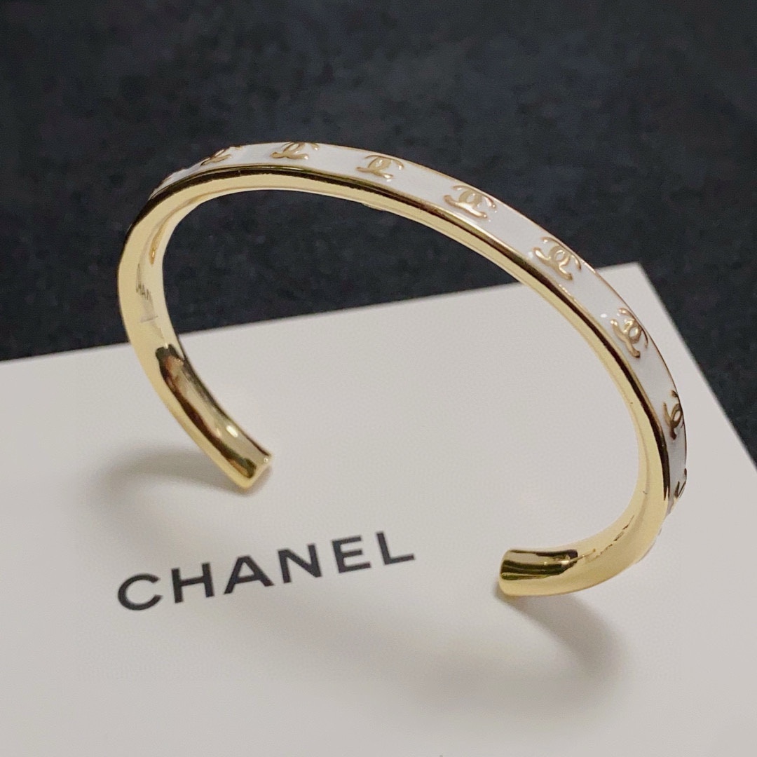 Chanel High-Quality Colored Handbag: Little Red Book’s £240 Recommendation - 图片 8