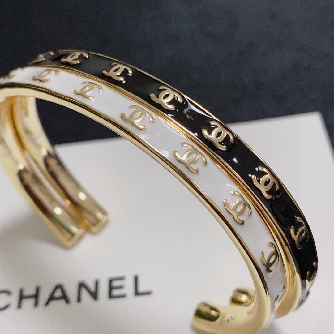 Chanel High-Quality Colored Handbag: Little Red Book’s £240 Recommendation - 图片 6
