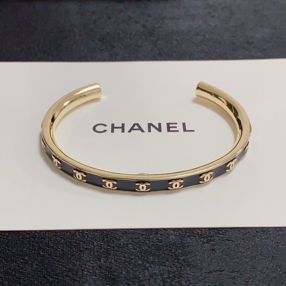 Chanel High-Quality Colored Handbag: Little Red Book’s £240 Recommendation - 图片 4