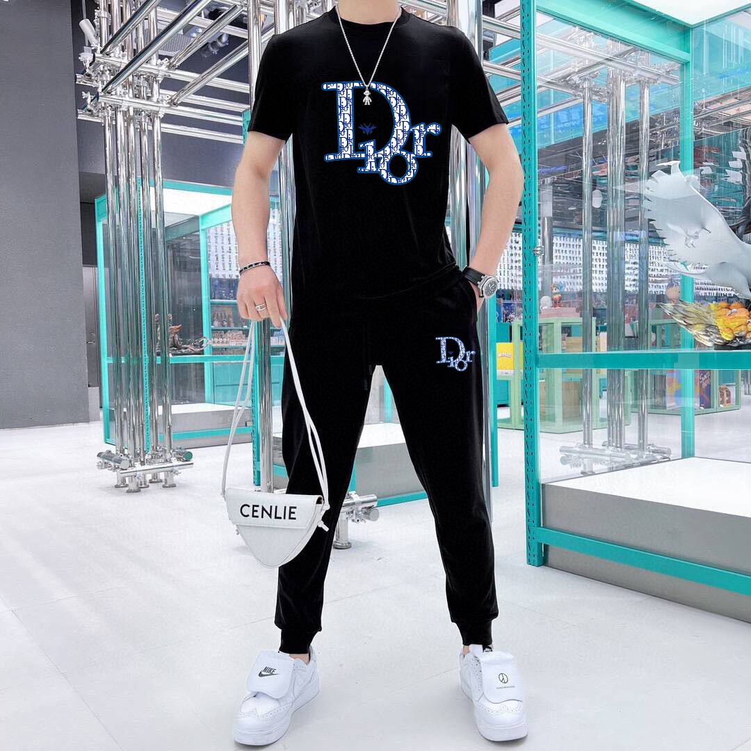 Dior DIOR 迪奥 (胖子福音) 2025 世界知名奢侈品牌