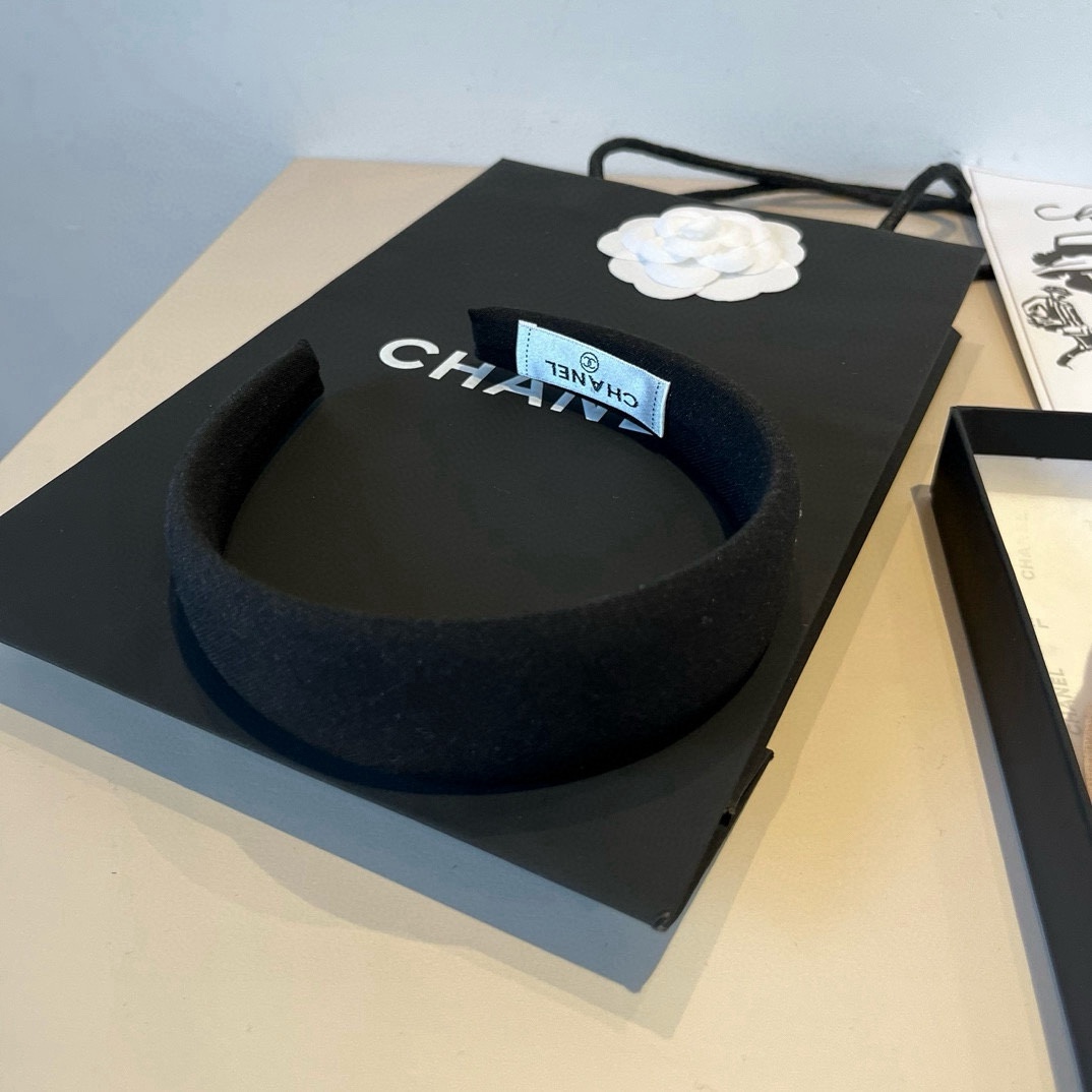 NO:368234,Chanel Chanel original single headband, fresh and famous socialite must-have hairpins, hairpins, chanel, chanel, hairpins19860909Chanel香奈儿原单头箍,小清新名媛必备发夹,发夹,chanel,chanel,hairpins,accessory