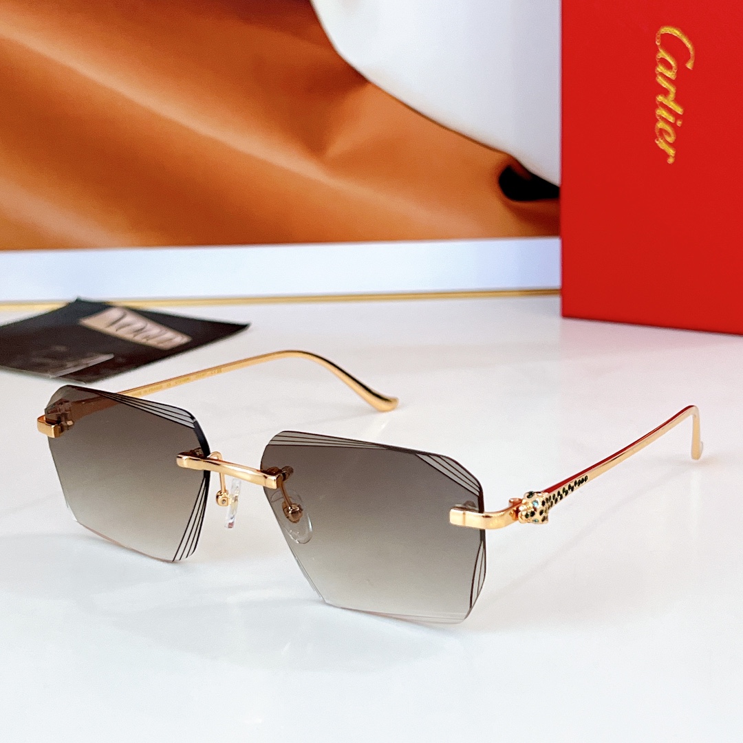 Cartier* 
MOD：CT01589O
Size：57口18 145
🔝🔝
变色➕30