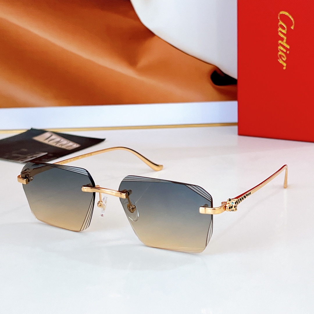 Cartier* 
MOD：CT01589O
Size：57口18 145
🔝🔝
变色➕30