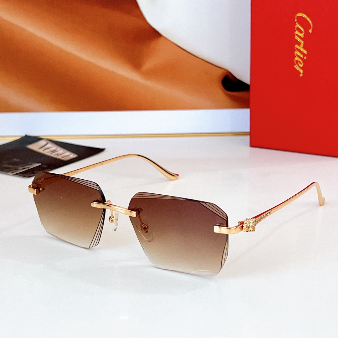 Cartier* 
MOD：CT01589O
Size：57口18 145
🔝🔝
变色➕30
