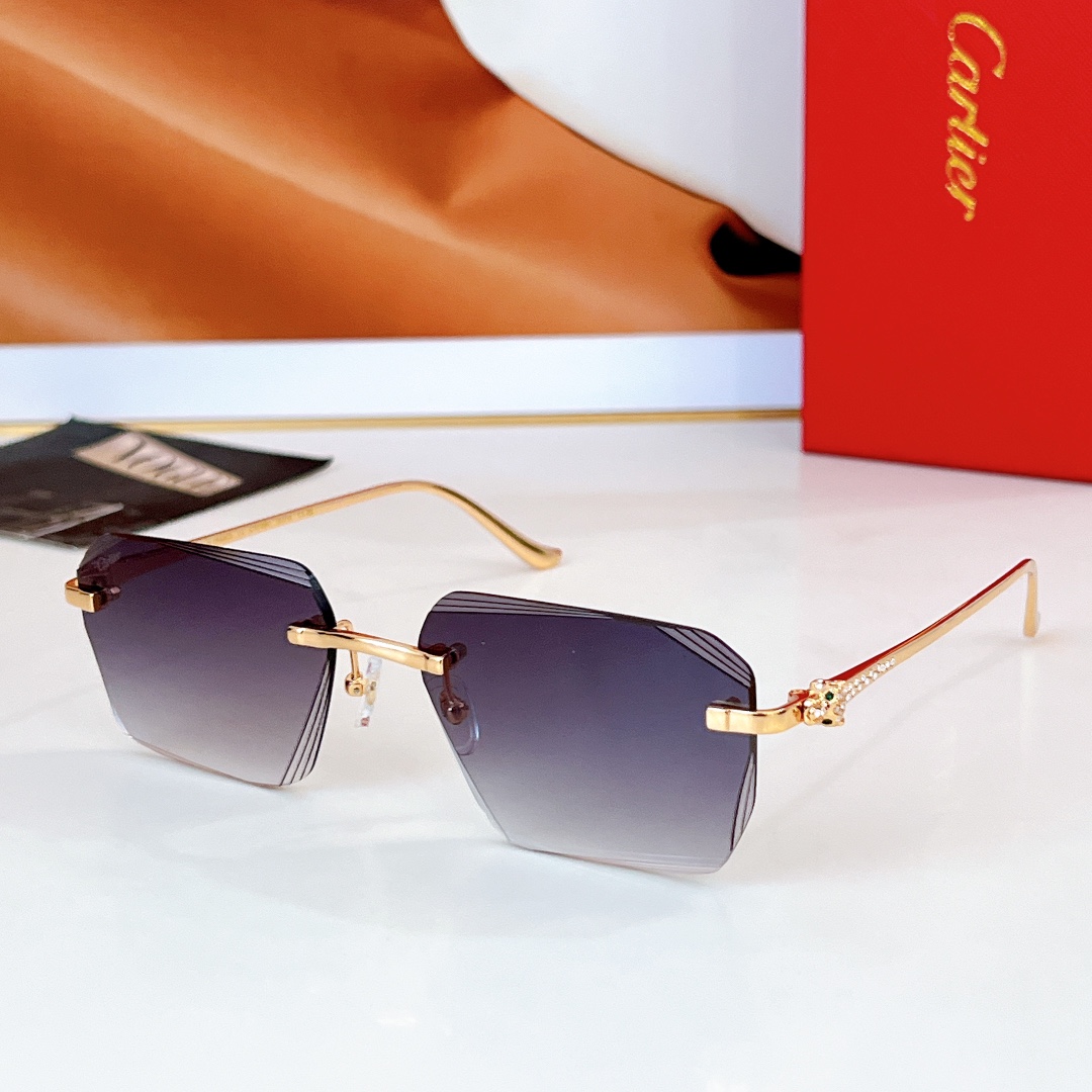 Cartier* 
MOD：CT01589O
Size：57口18 145
🔝🔝
变色➕30