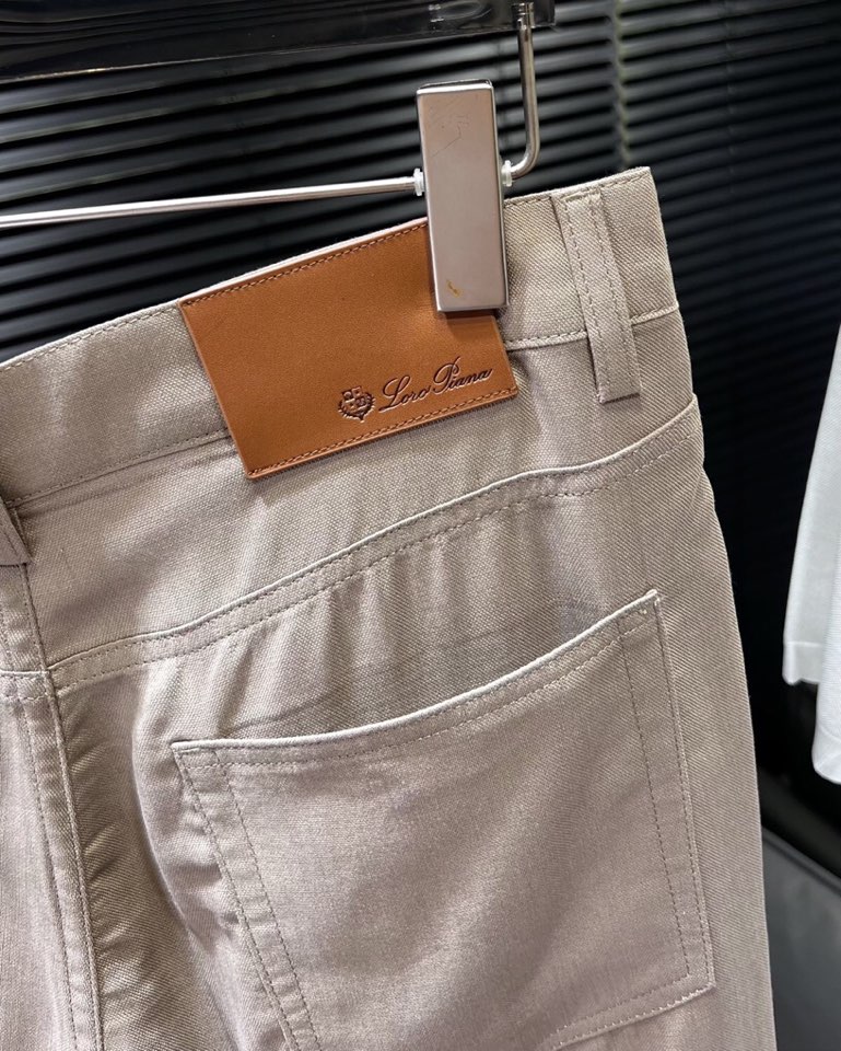🔥Loro Piana 诺悠翩雅Lss春夏新品休闲裤\n男士亚麻 五口袋长裤， 高奢内敛低调，轻松驾驭不