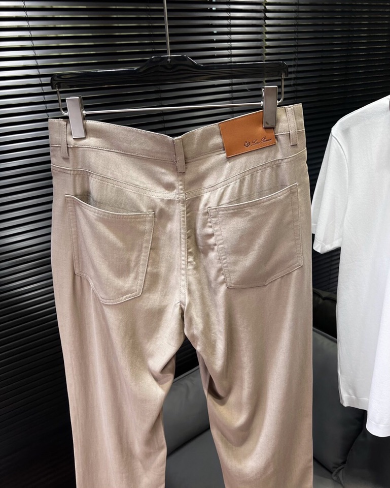 🔥Loro Piana 诺悠翩雅Lss春夏新品休闲裤\n男士亚麻 五口袋长裤， 高奢内敛低调，轻松驾驭不