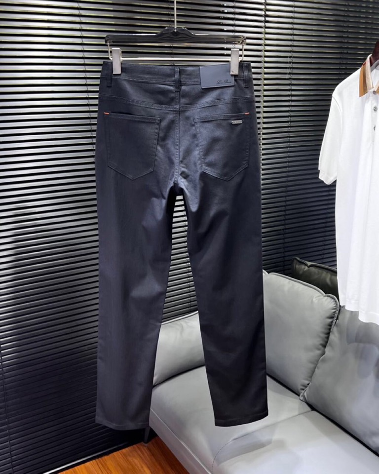🔥Loro Piana 诺悠翩雅 lP。 1995ss 春夏新品\nQuarona 男士棉质五袋长裤休闲
