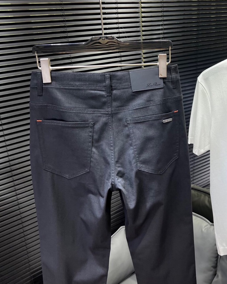 🔥Loro Piana 诺悠翩雅 lP。 1995ss 春夏新品\nQuarona 男士棉质五袋长裤休闲