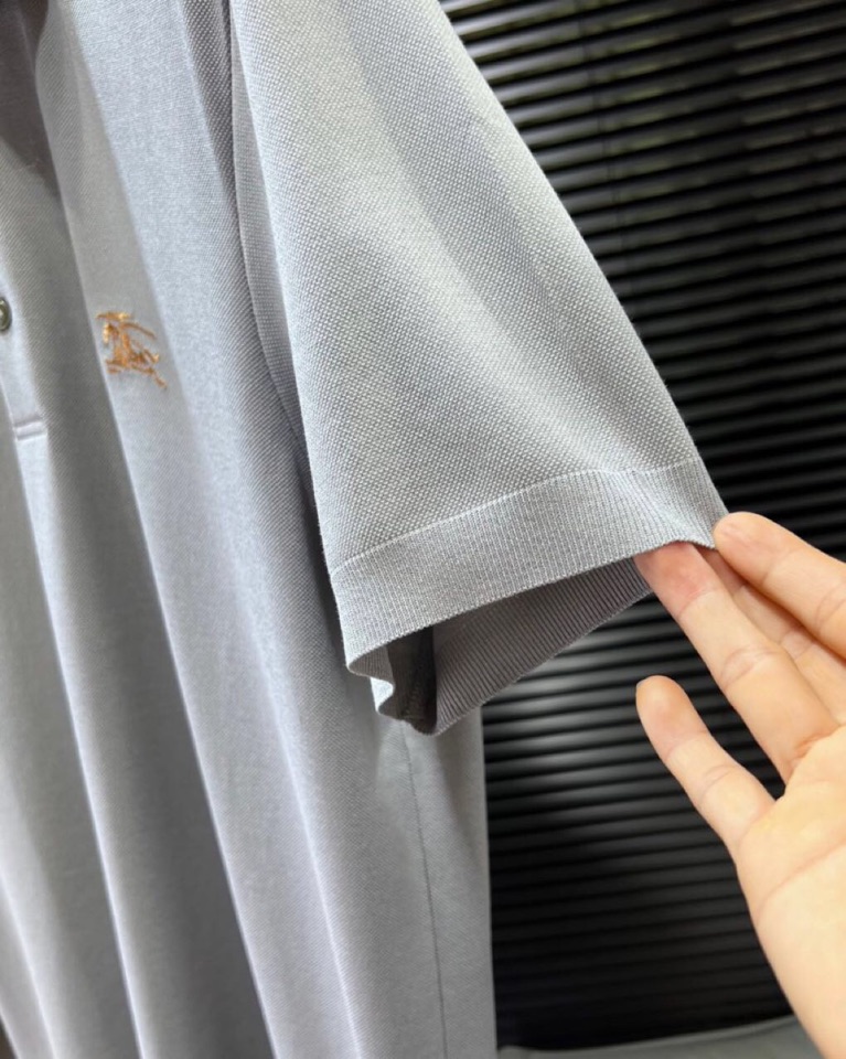🔥Burberry 巴宝莉2025ss 春夏新品男士棉质 针织短袖翻领T恤POLO衫， 高奢内敛低调，轻