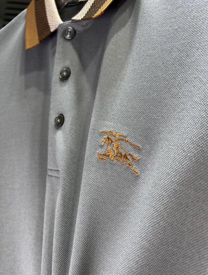 🔥Burberry 巴宝莉2025ss 春夏新品男士棉质 针织短袖翻领T恤POLO衫， 高奢内敛低调，轻