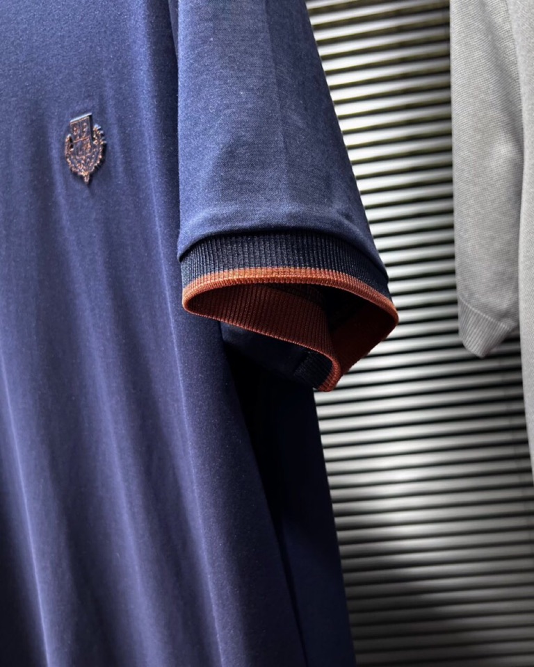 🔥Loro Piana 诺悠翩雅lP。 1995ss 春夏新品\n男士棉质针织短袖圆领T恤衫， 高奢内敛