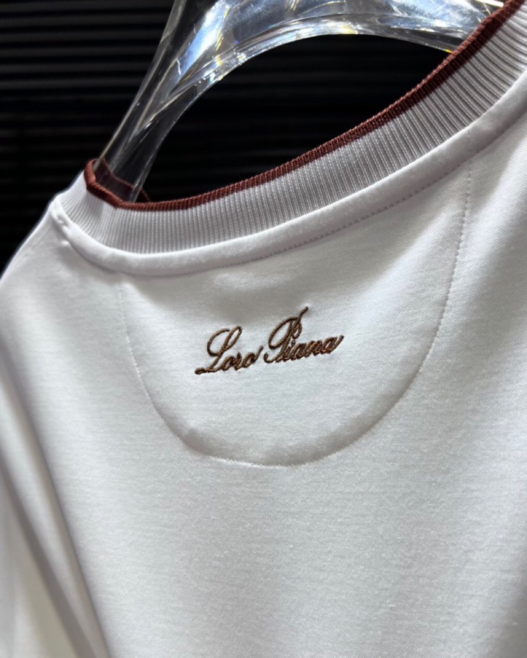 🔥Loro Piana 诺悠翩雅lP。 1995ss 春夏新品\n男士棉质针织短袖圆领T恤衫， 高奢内敛