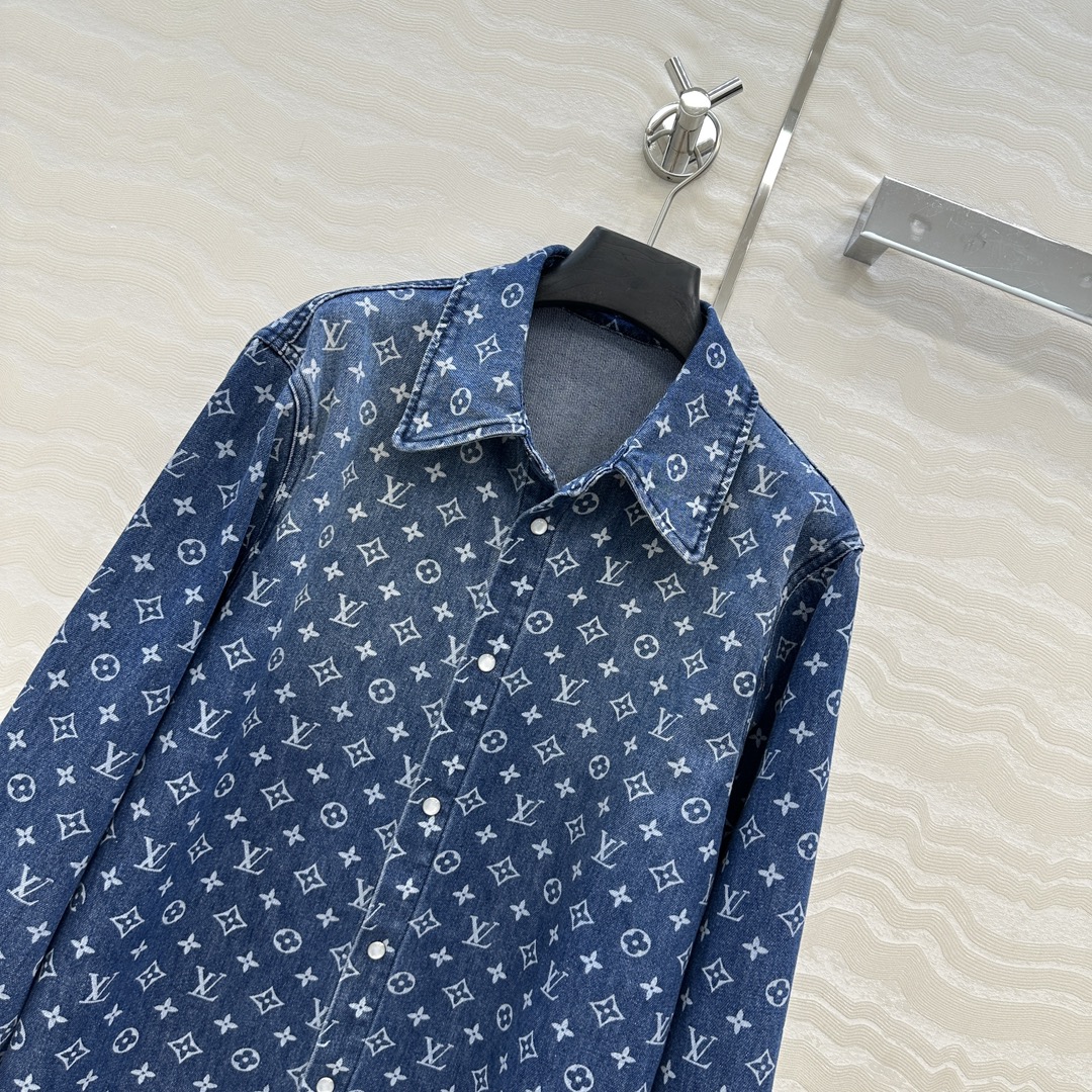 独家首发❤️爆单推荐，时髦精穿搭！MONOGRAM老花牛仔衬衫外套！进口纯棉牛仔活性洗水质感超赞！宽松H