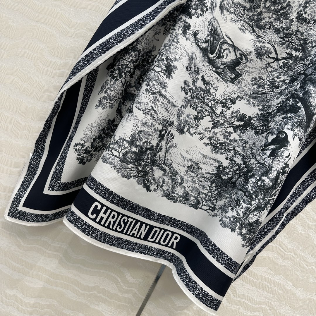 独家首发，原单品质❤️浪漫MissD度假风高级色调花㚏真丝斗篷披肩罩衫连衣裙！ 名媛气质 iviera动