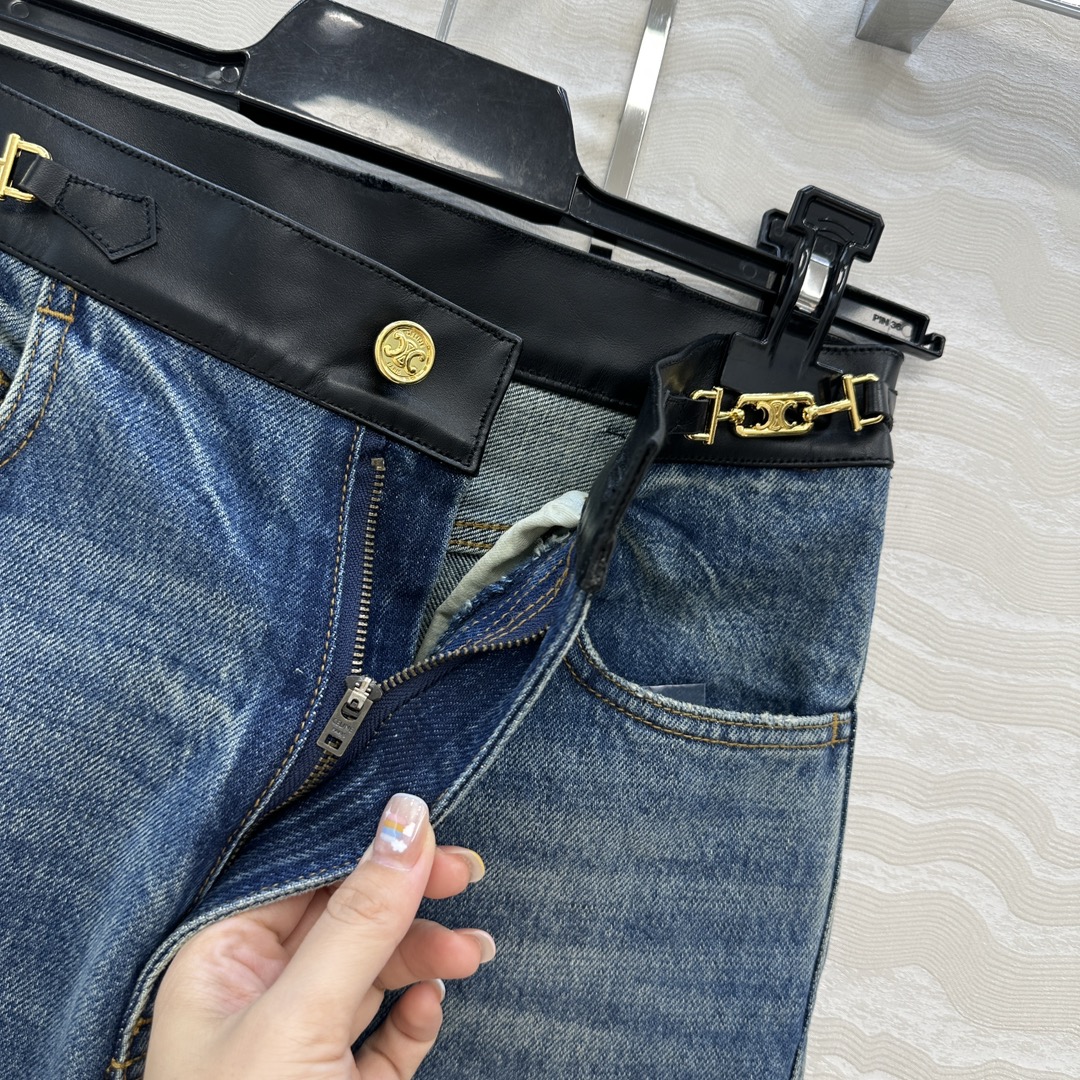 独家首发❤️原单品质❤️CE神裤再现✌️100%进口牛皮拼接设计牛仔裤！凯旋门金属吊坠设计小心思。定制洗