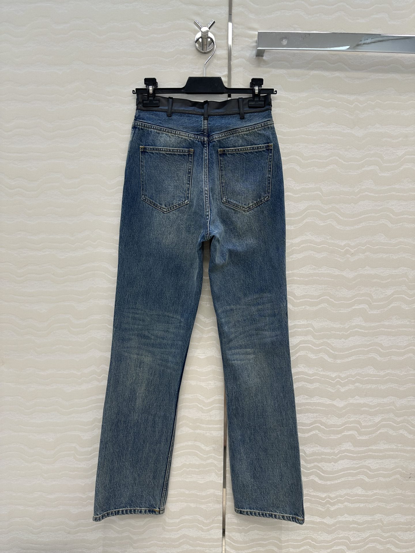 独家首发❤️原单品质❤️CE神裤再现✌️100%进口牛皮拼接设计牛仔裤！凯旋门金属吊坠设计小心思。定制洗