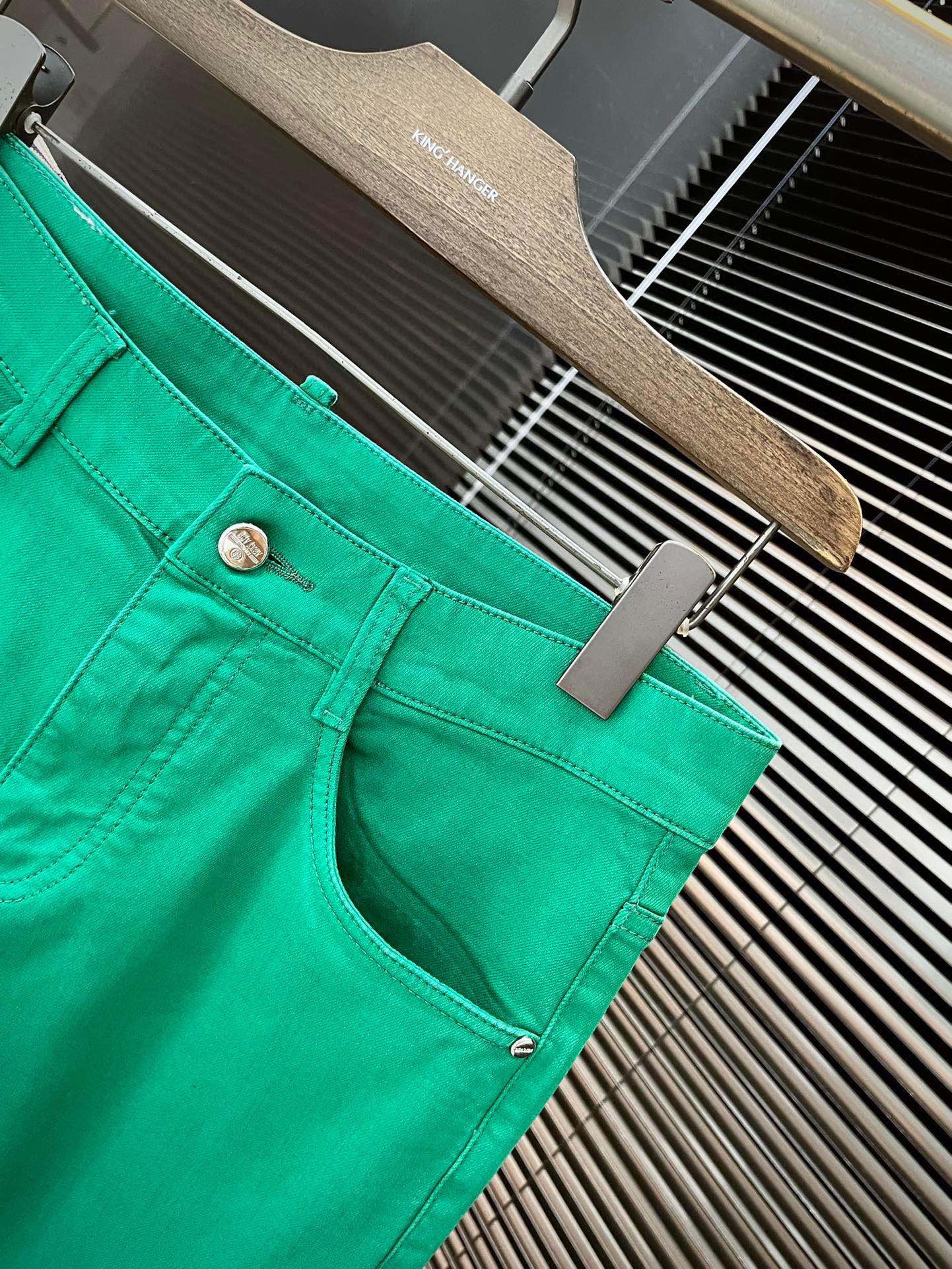 VLTN Italian High-Class Cowboy Jeans: Summer 2025 Fashion with Comfort and Style - 图片 3