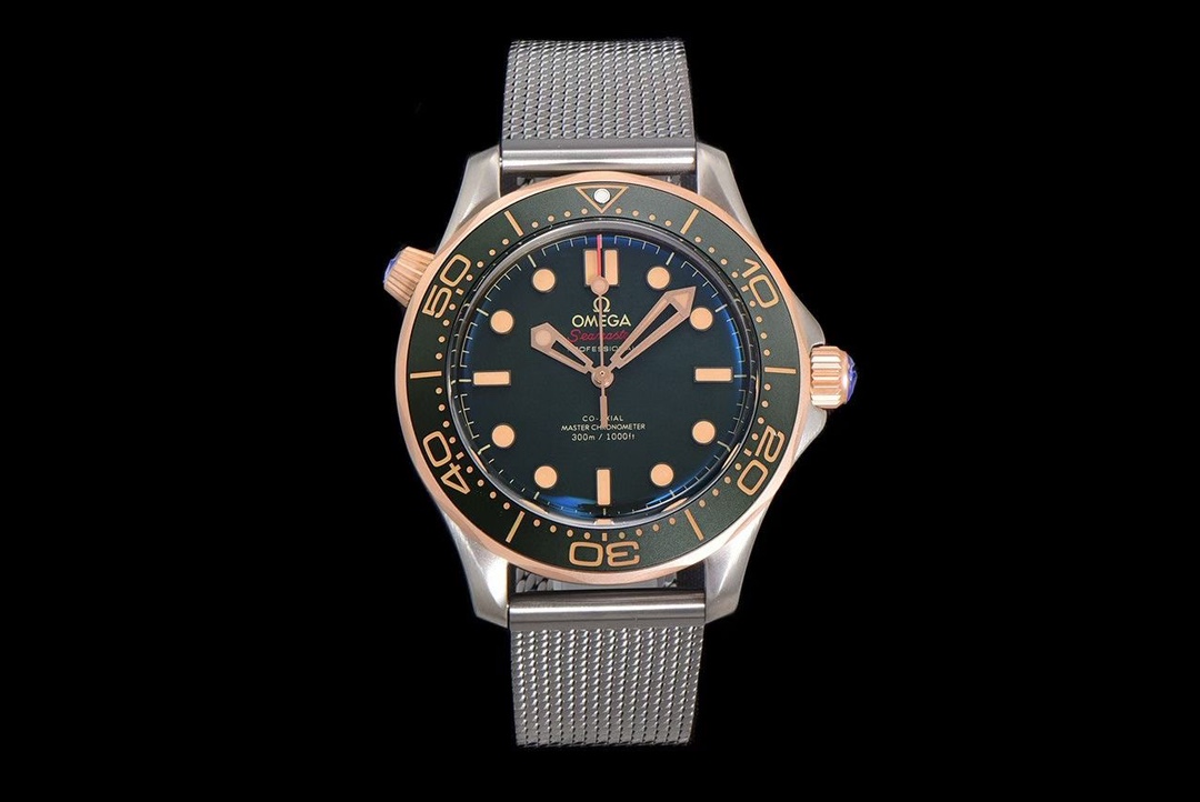 NO:617555,ER’s new model [Titanium Shell Bronze Gold 007] has arrived!  A new collision of retro and fashion!  The bronze gold bezel is paired with a titanium case and strap, and a retro green dial, which fully embodies the retro and elegant sports style!  The best value for money on the entire network!  Full of details!  The 42mm titanium case is equipped with the 8806 movement, which has stable running time and is not easy to oxidize and fade. The watch strap is upgraded with a new process. When you place an order, you will receive a pair of the same green fluorine tape!  Welcome to taste,19860909ER新款【钛壳青铜金007】到货！ 复古与时尚的新碰撞！ 青铜金表圈搭配钛金属表壳表带,配以复古绿色表盘,将复古雅致的运动风格体现的淋漓尽致！ 全网性价比最高！细节拉满！42mm钛表壳搭载8806机芯,走时稳定,不易氧化掉色,全新工艺升级表带,下单即赠送同款绿色氟胶带一副！欢迎品鉴,,Watch