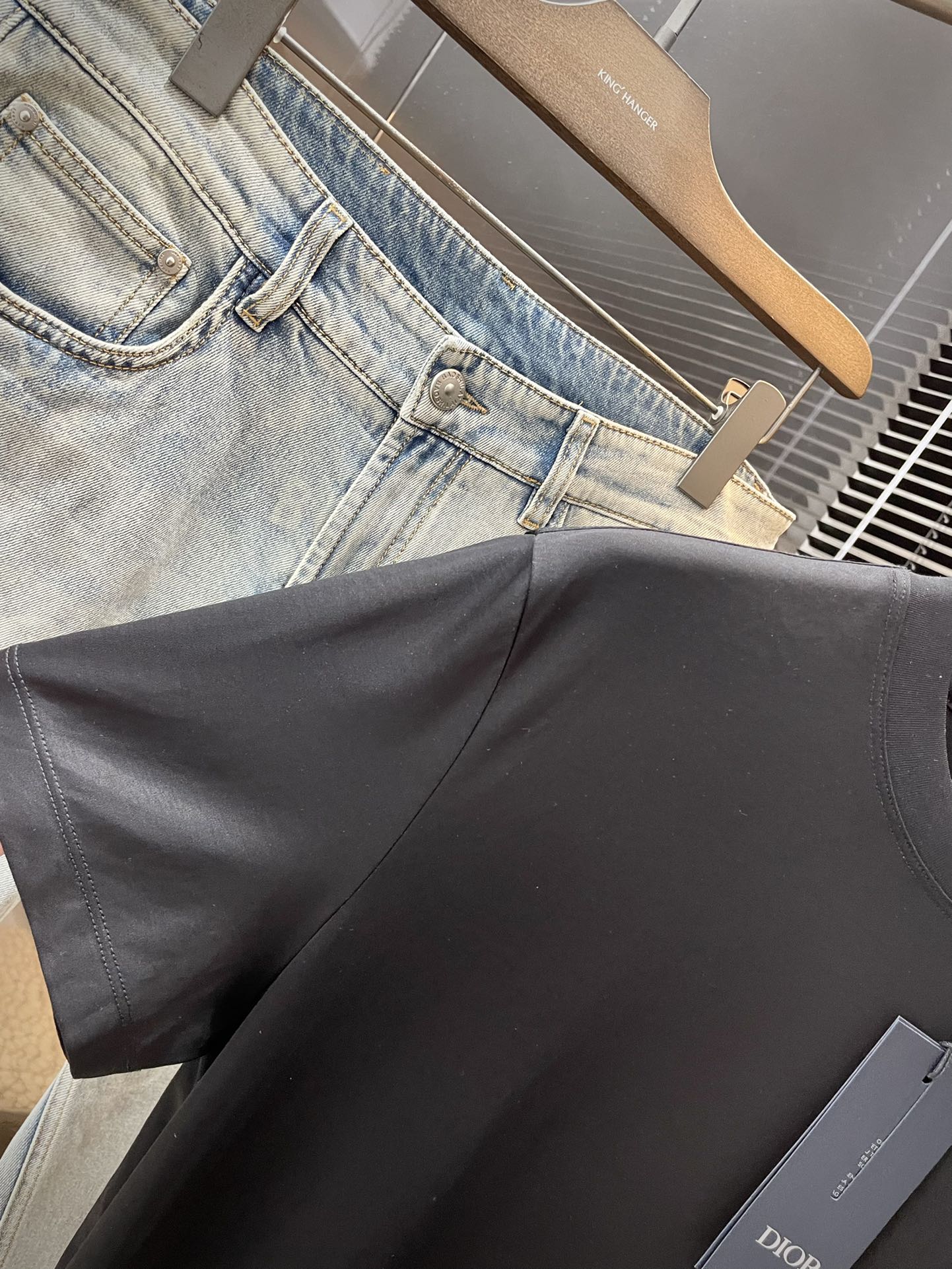  ♠️ Dior-（迪奥）系列 VIP高级定制 2025新款短袖  百搭款式 任何人都可以轻松驾驭 面料