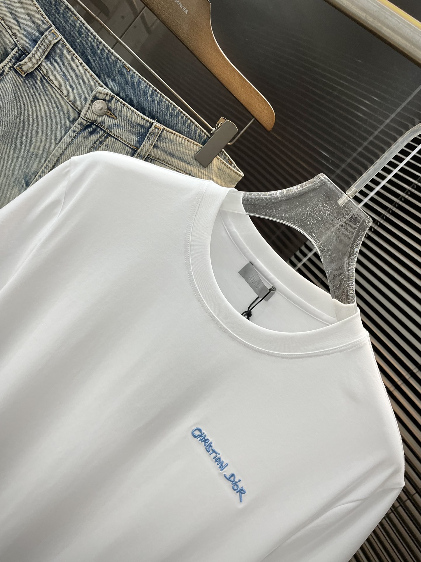  ♠️ Dior-（迪奥）系列 VIP高级定制 2025新款短袖  百搭款式 任何人都可以轻松驾驭 面料