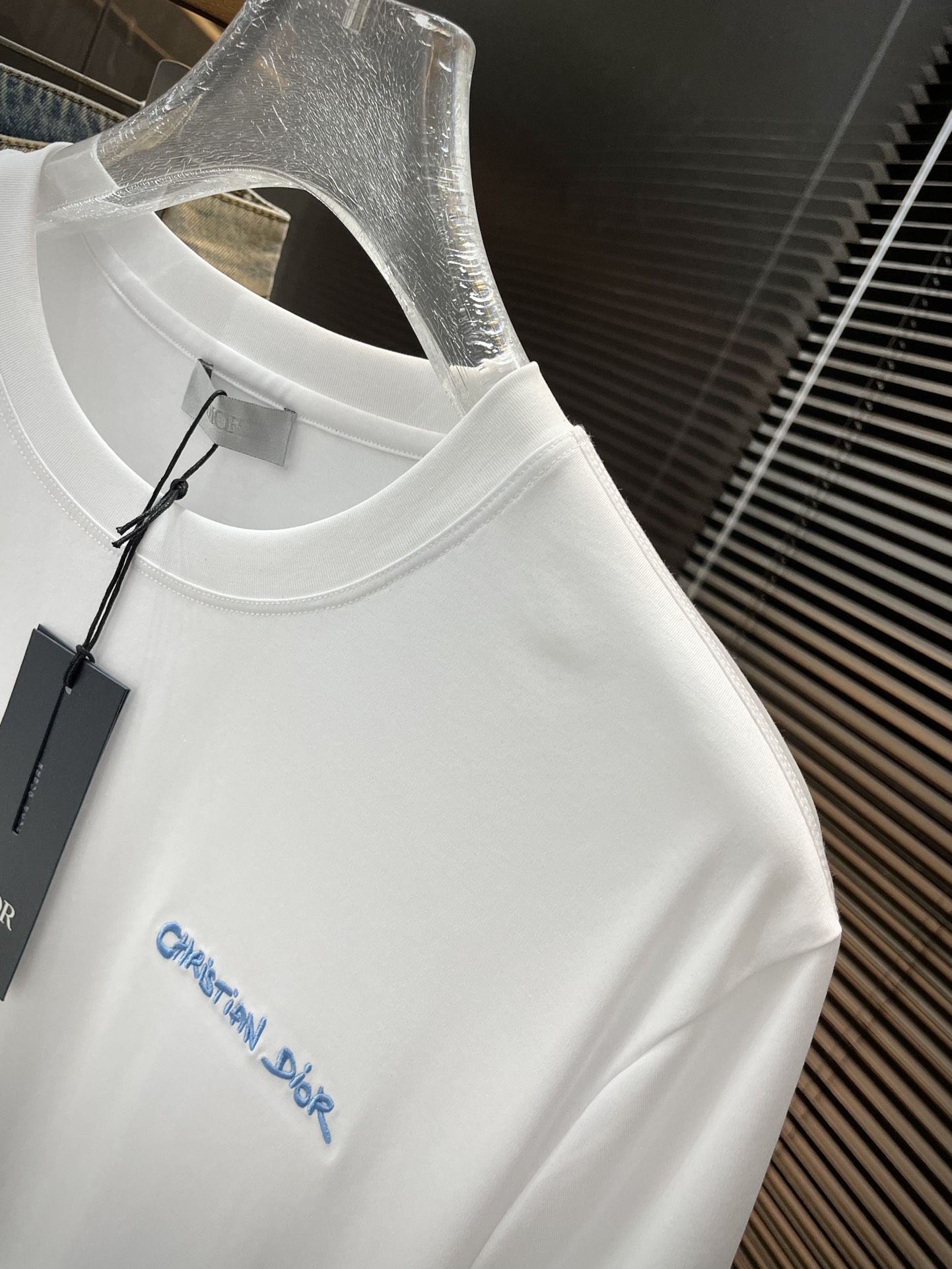  ♠️ Dior-（迪奥）系列 VIP高级定制 2025新款短袖  百搭款式 任何人都可以轻松驾驭 面料