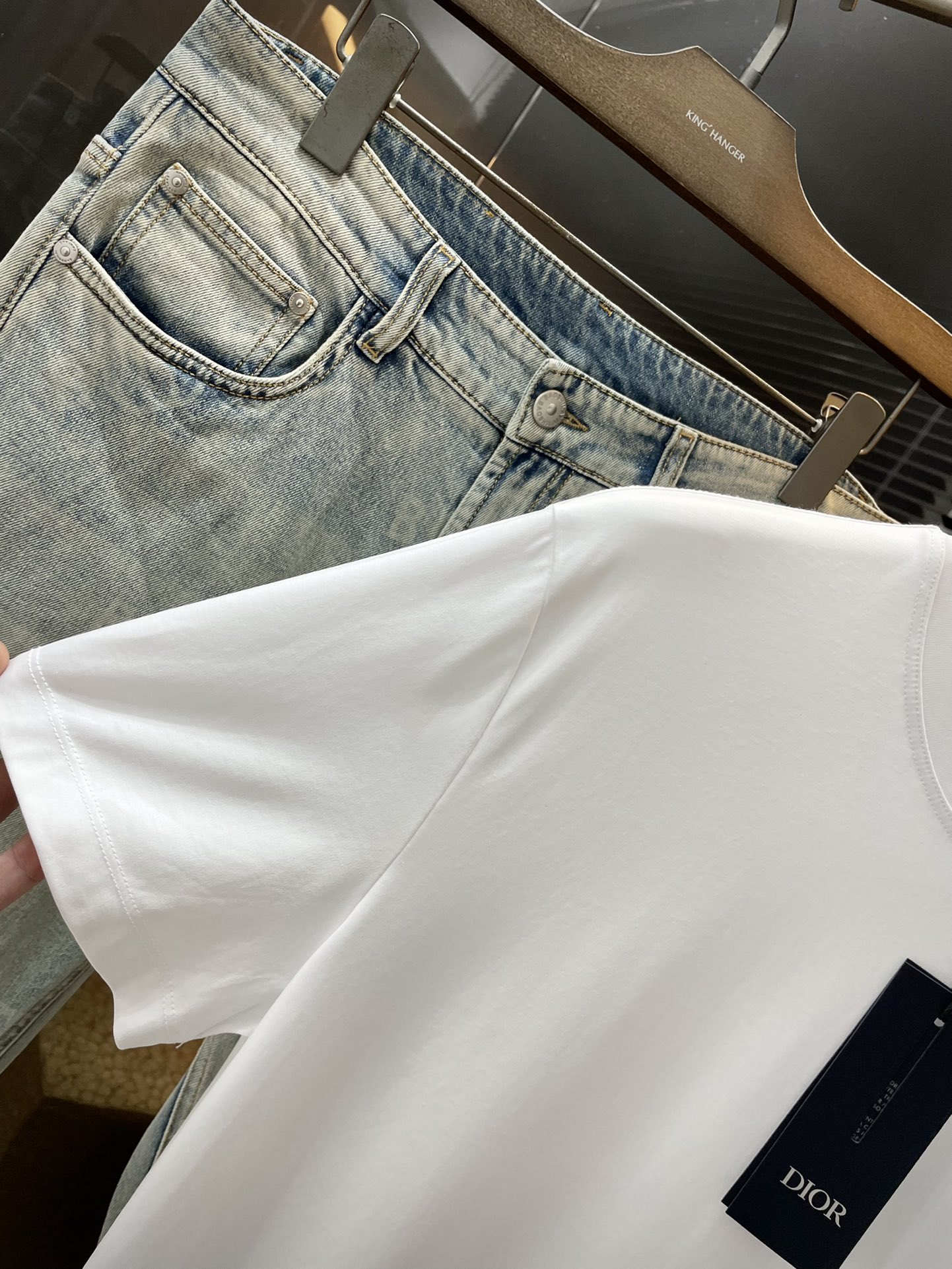  ♠️ Dior-（迪奥）系列 VIP高级定制 2025新款短袖  百搭款式 任何人都可以轻松驾驭 面料