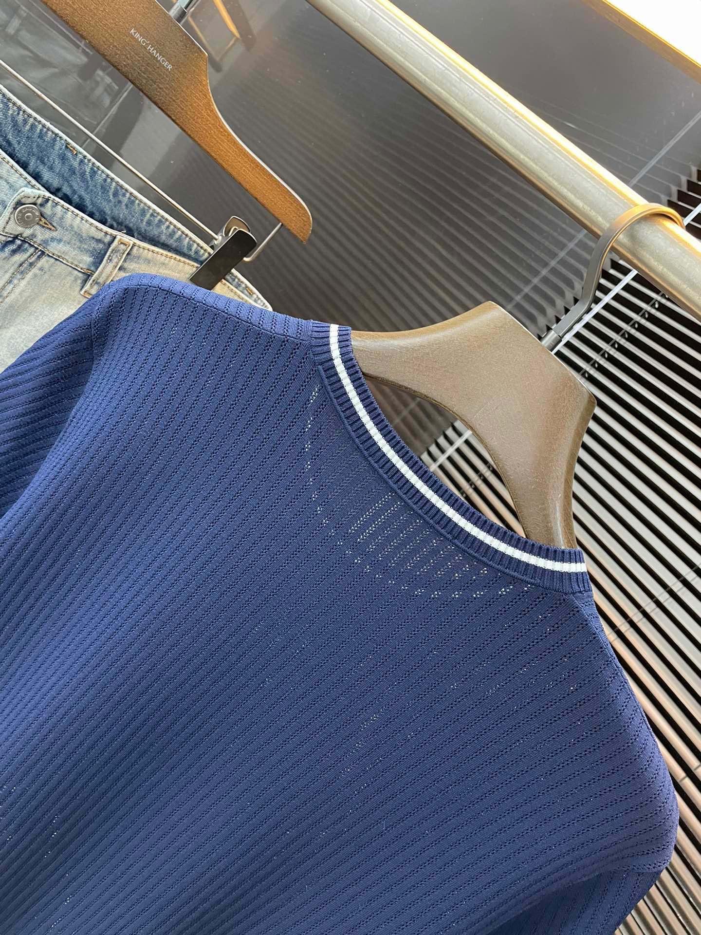 “Palm Angels VIP Advanced Design 2025 Summer Short-Sleeves: Cyber Fabric, Cosmopolitan Style” - 图片 8