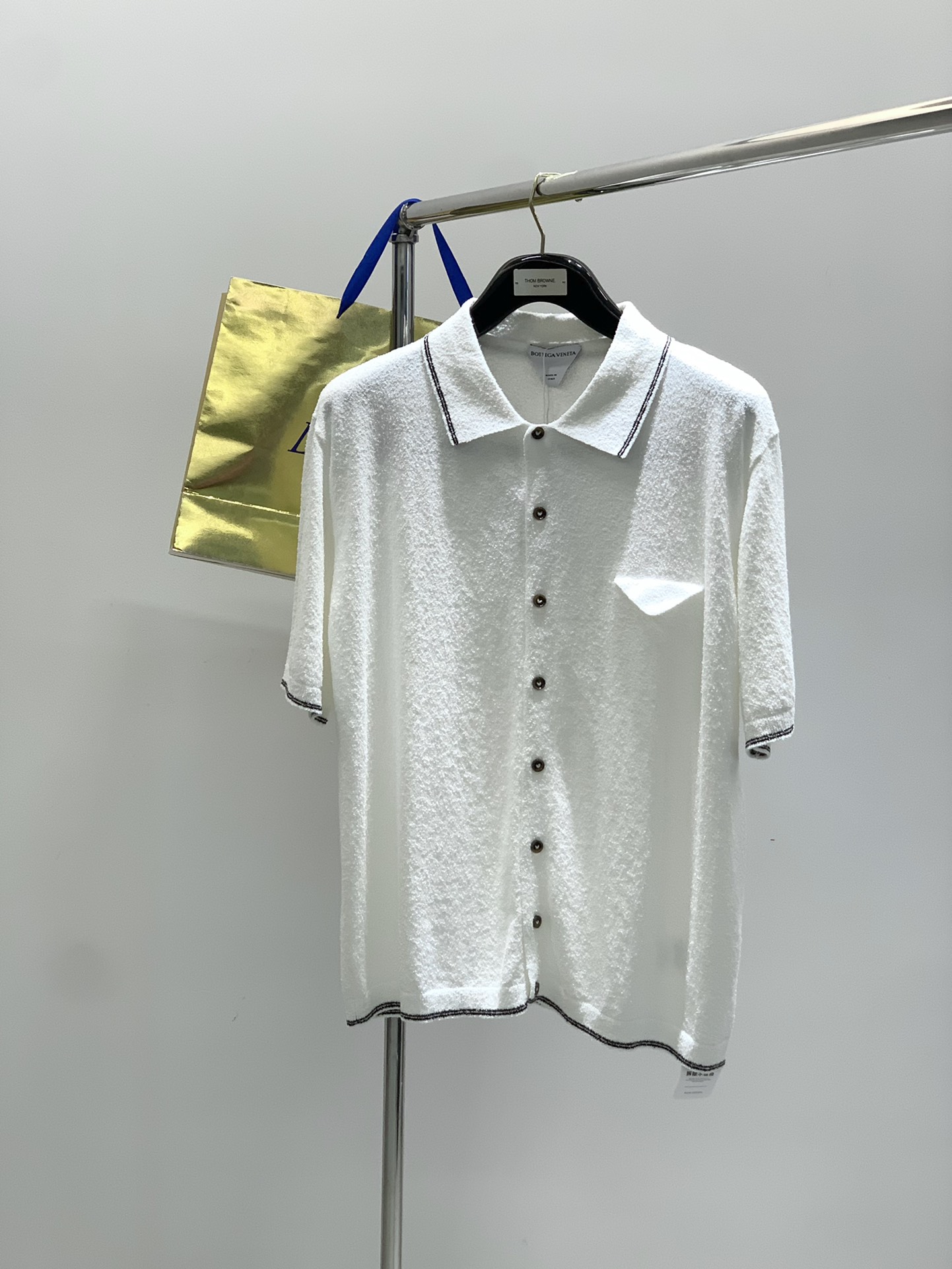 Bottega Veneta 2025 Summer Fashion: Recreational Tunnels Co-Selling Singles, Top Embroidery, High Class - 图片 1