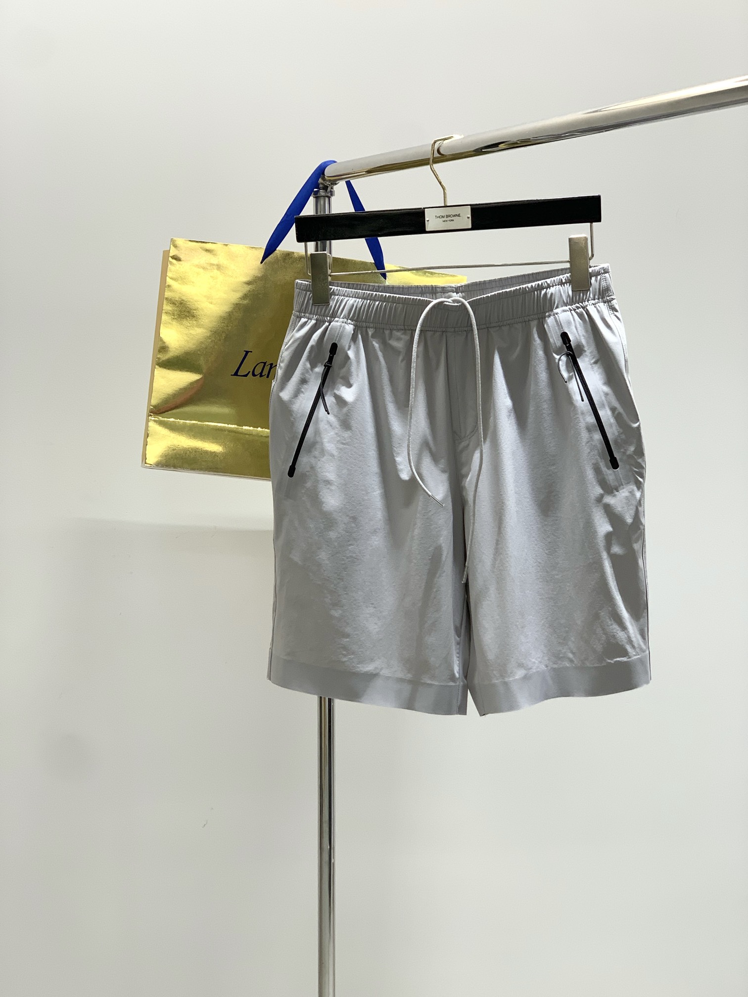 Rock Island Fashion Series: Unique Design Skinning Leisure Shorts with Japanese Fabric.