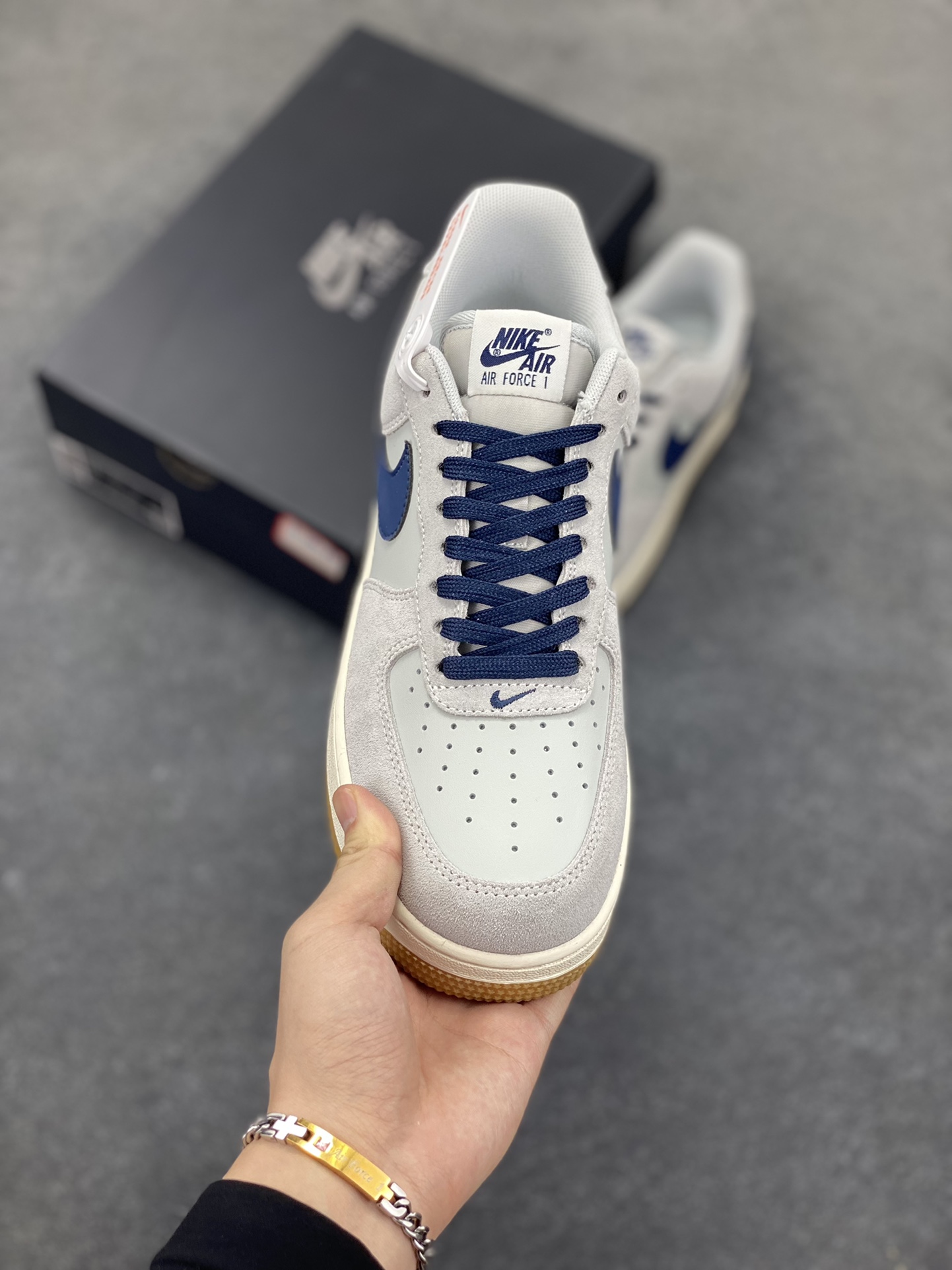 图片[2]-Nike Air Force 1 Low 灰蓝 空军一号低帮运动休闲板鞋 原楦头原纸板 打造纯正空军版型 专注外贸渠道 全掌内置蜂窝气垫 原盒配件 原厂中底钢印、拉帮完美 货号：IB6388-003 尺码：39 40 40.5 41 42 42.5 43 44 44.5 45-选品中心