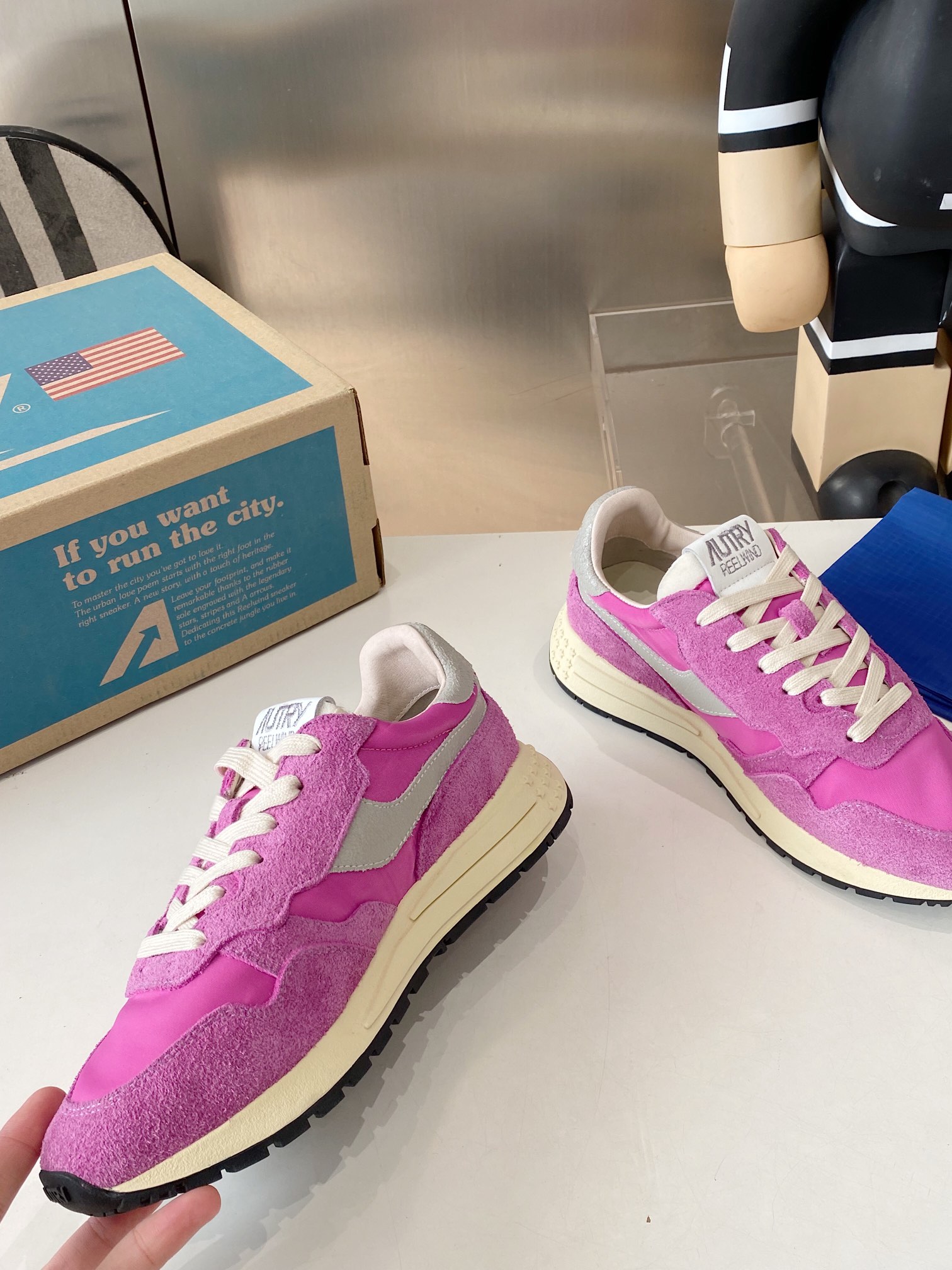 Factory Shoes: Retro Korean-American Style Sneakers for Men and Women - 图片 2