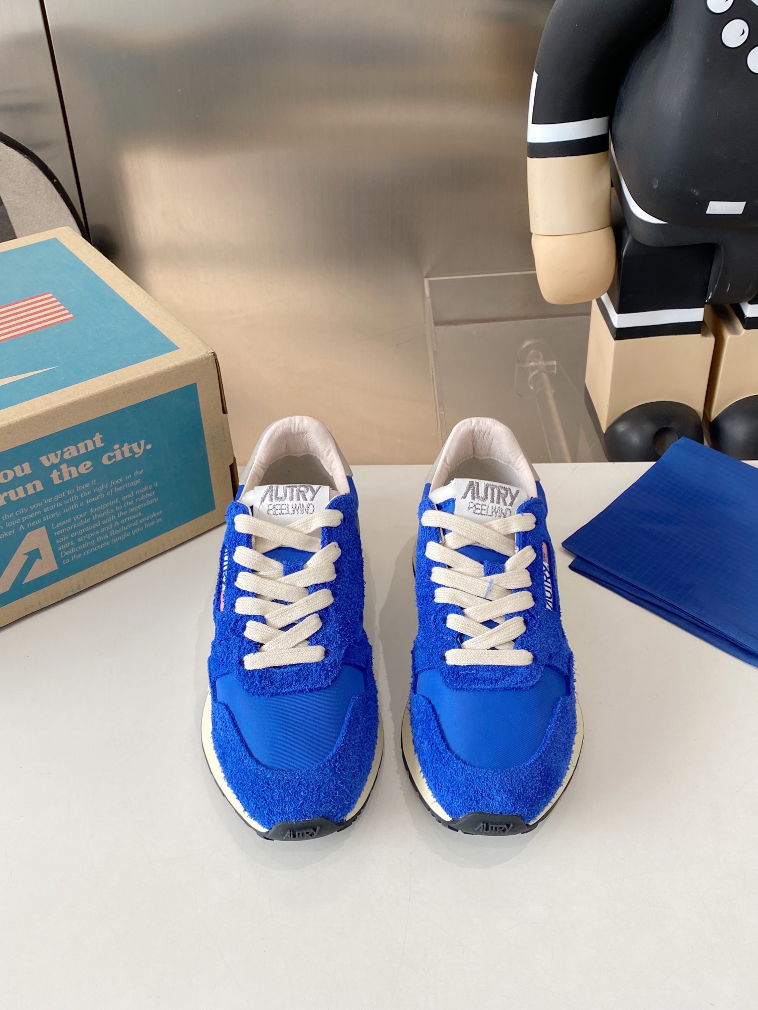 Factory Output: 675 Male, 700 Female Recreational Shoes in Korean-American Style. - 图片 9