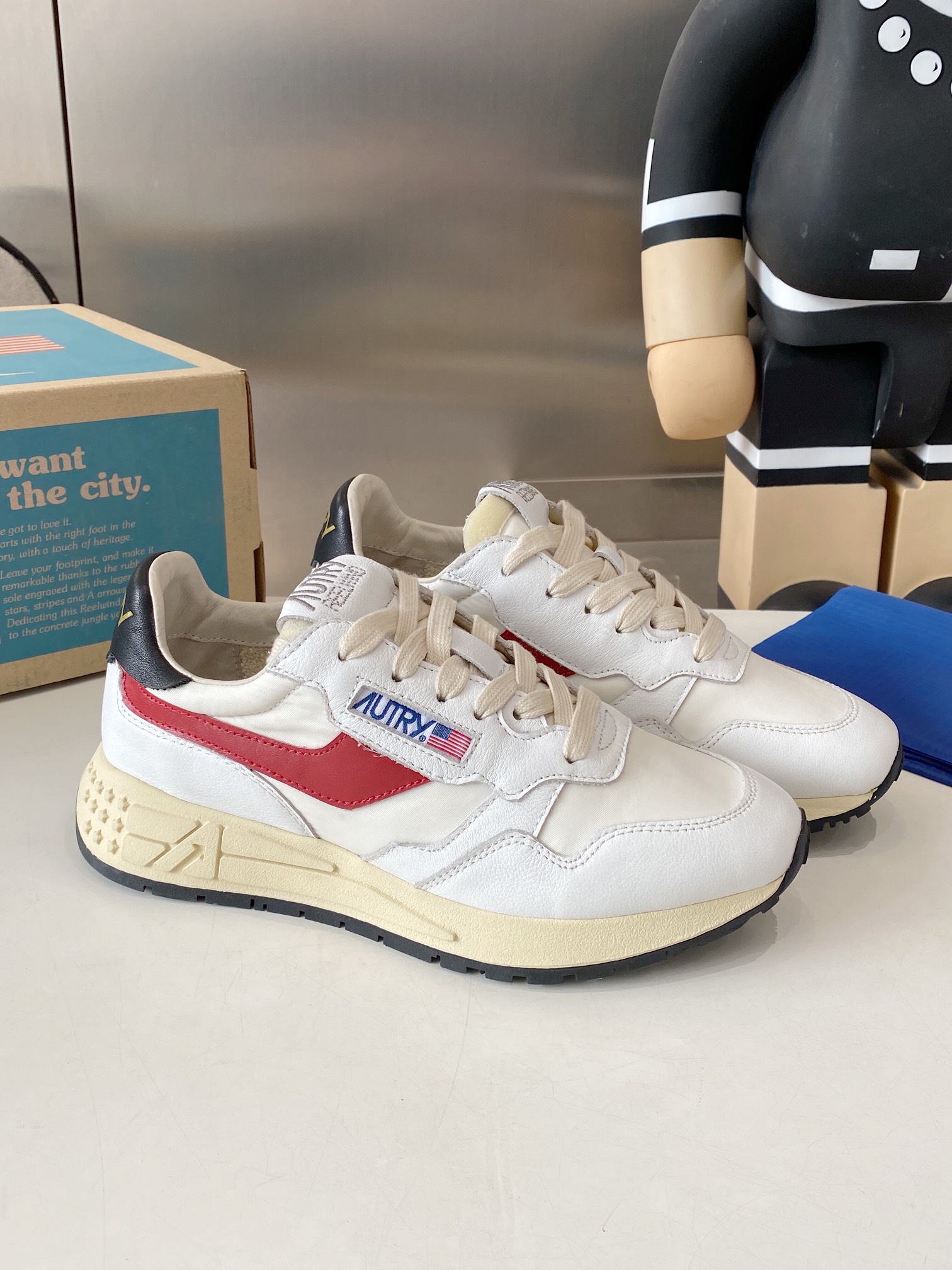 Factory Output: 675 Male vs. 700 Female Korean-American Style Sneakers