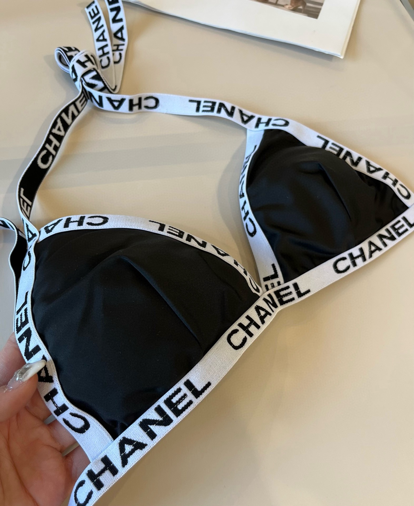  🆕

Chanel香奈儿比基尼👙，S M L XL