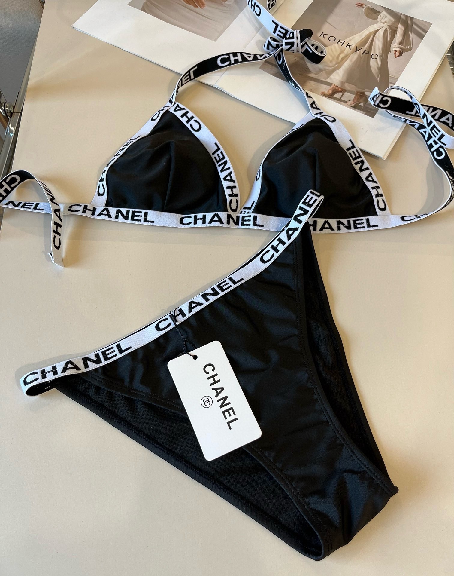  🆕

Chanel香奈儿比基尼👙，S M L XL