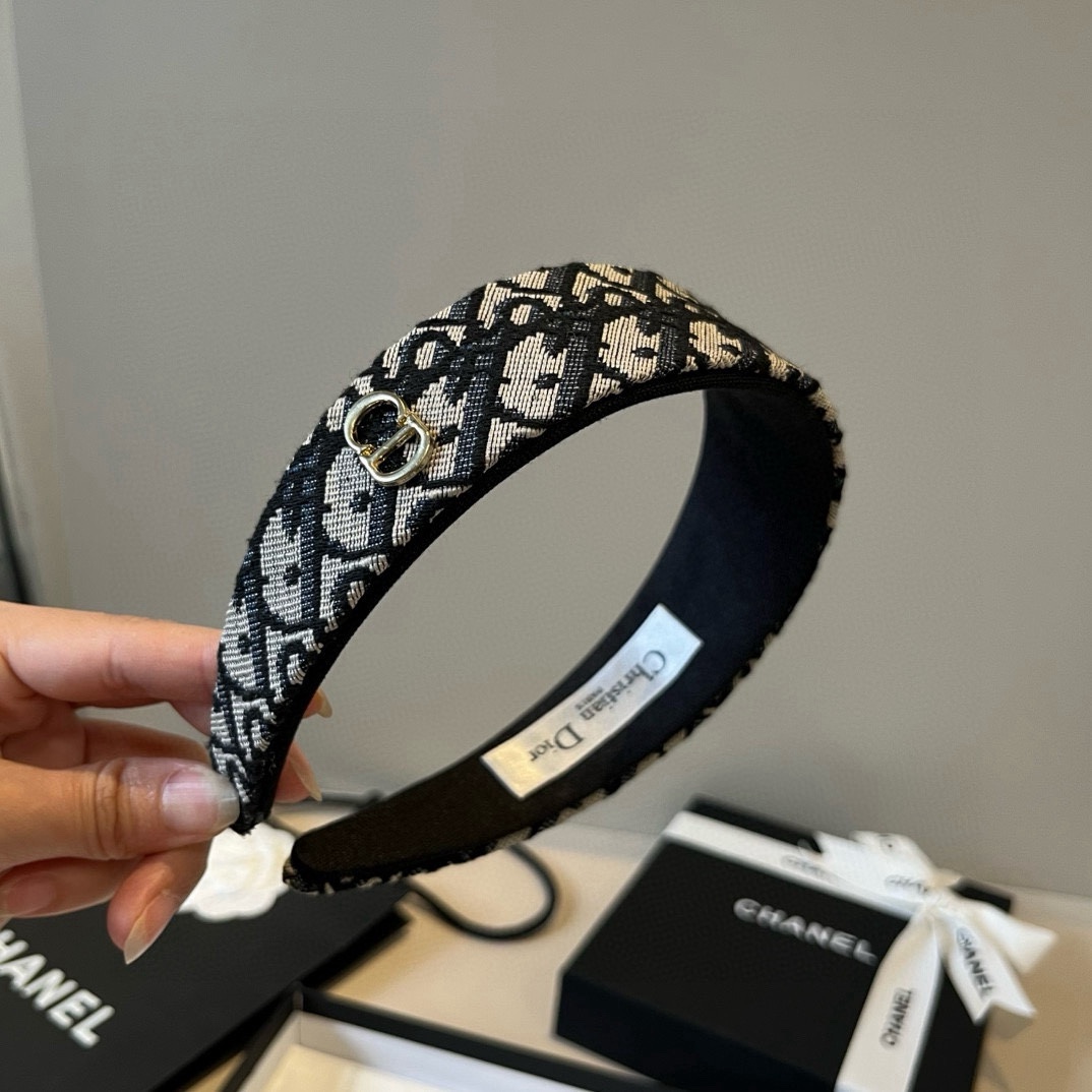 🆕

Dior迪奥新款发箍